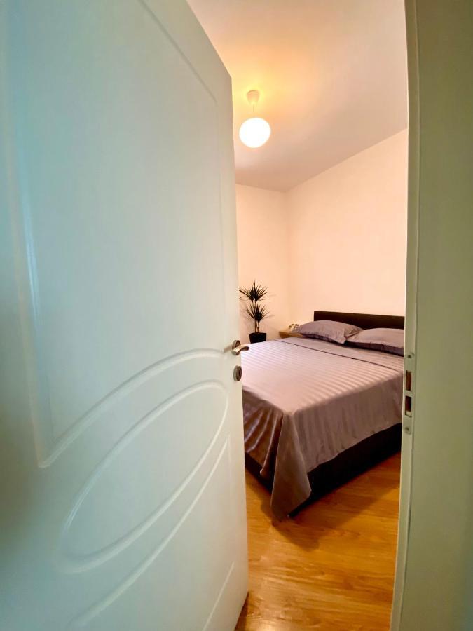 Luxury Apartments In City Center Durrës Eksteriør billede