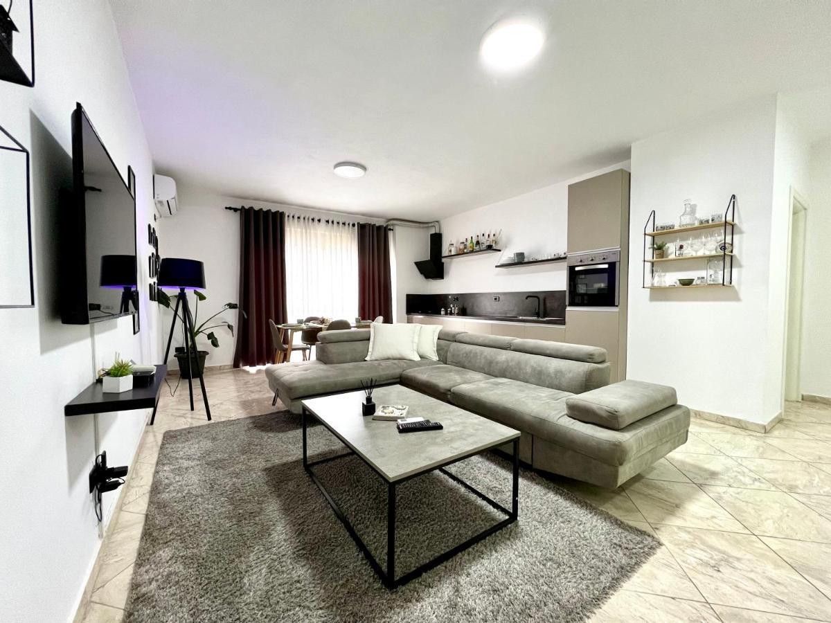 Luxury Apartments In City Center Durrës Eksteriør billede