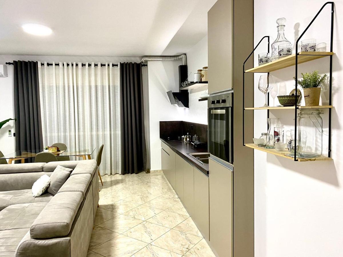 Luxury Apartments In City Center Durrës Eksteriør billede