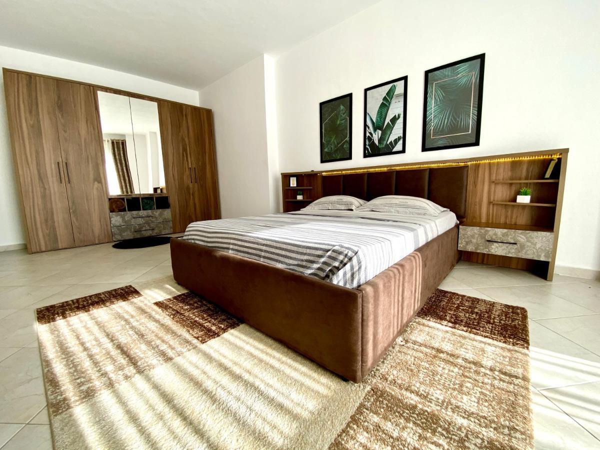 Luxury Apartments In City Center Durrës Eksteriør billede