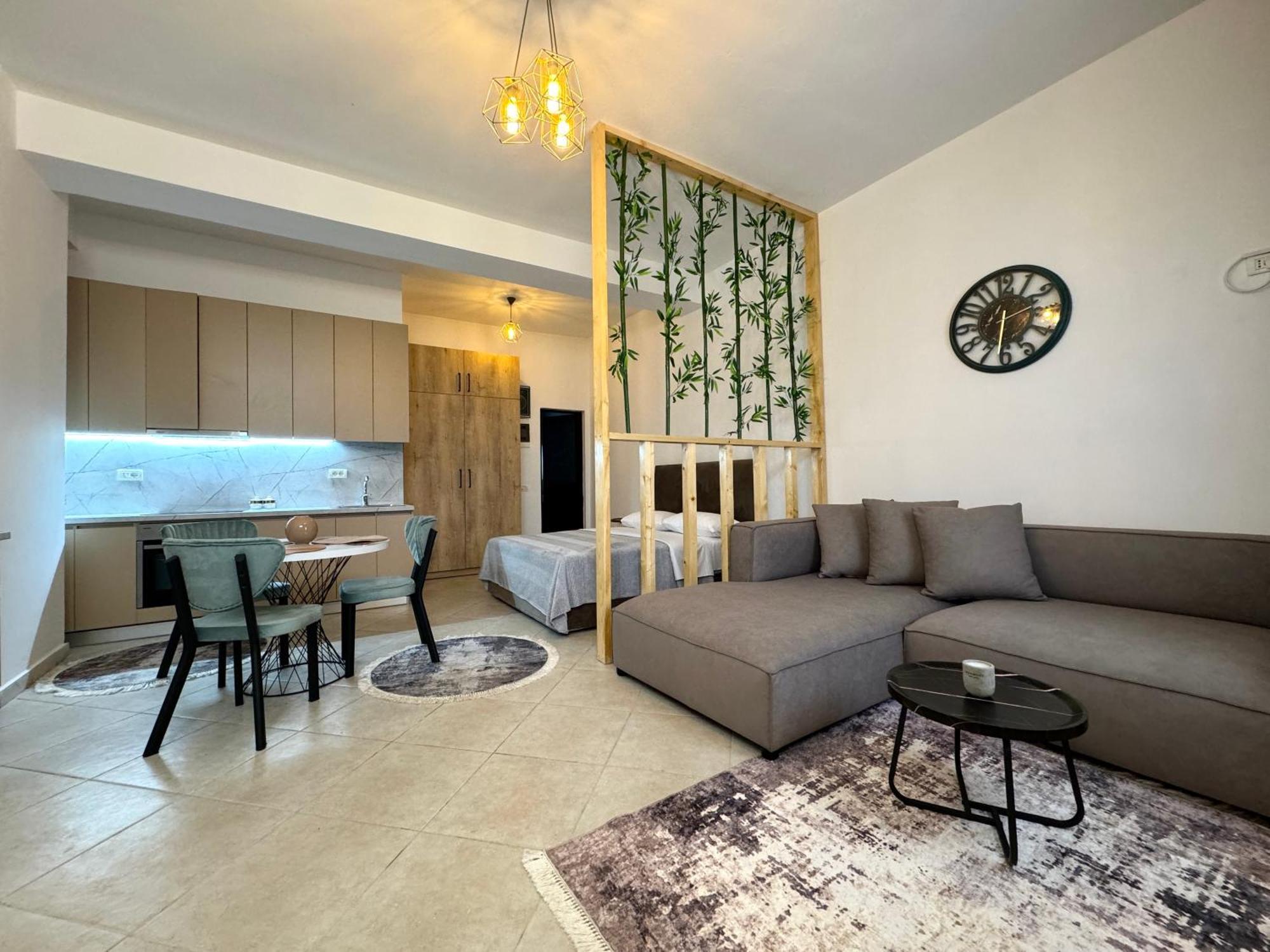 Luxury Apartments In City Center Durrës Eksteriør billede