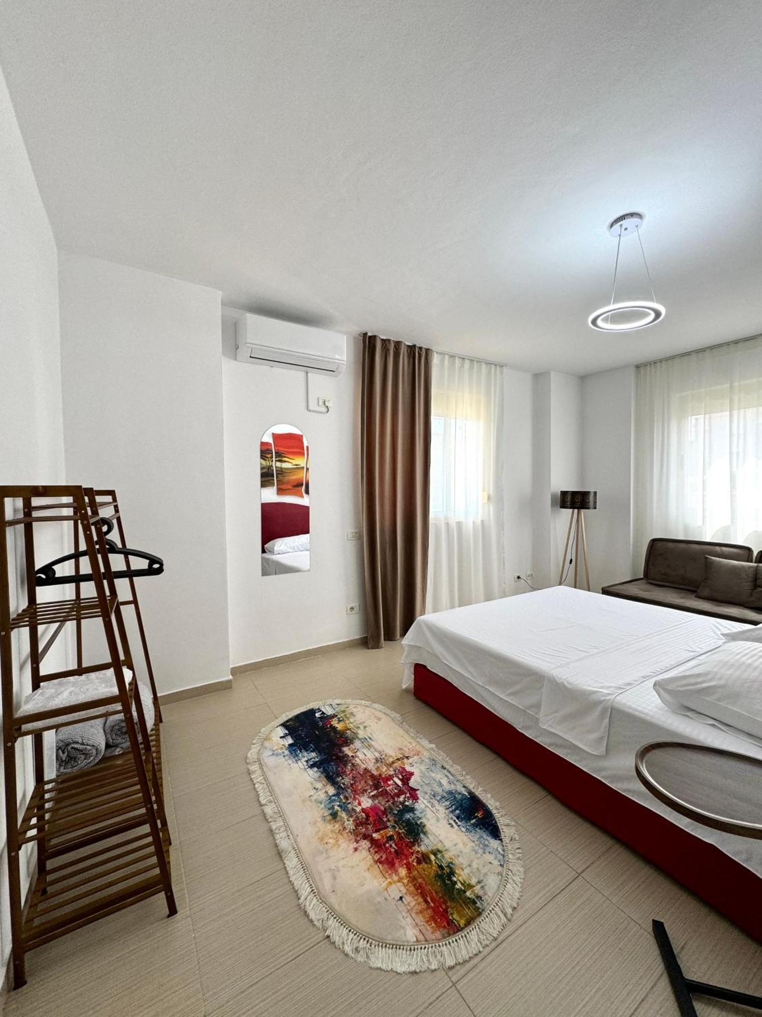 Luxury Apartments In City Center Durrës Eksteriør billede